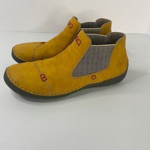 Rieker Low Boots Yellow Red Stitches Slip on Elastic Sides Comfort Size 8.5